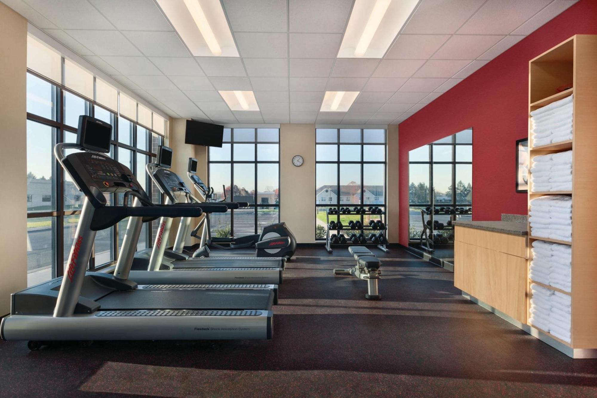 Towneplace Suites By Marriott Harrisburg West/Mechanicsburg Εξωτερικό φωτογραφία
