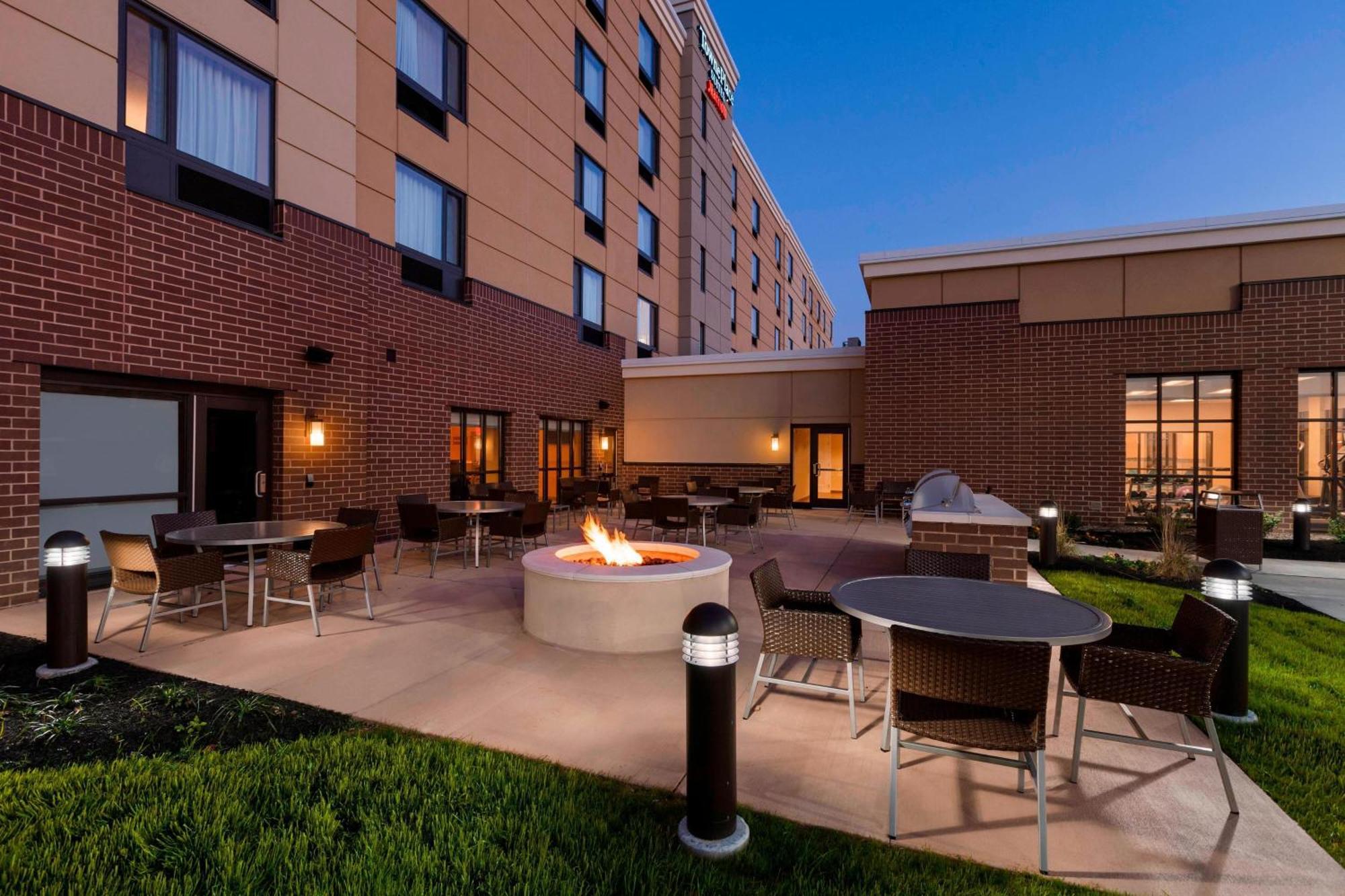 Towneplace Suites By Marriott Harrisburg West/Mechanicsburg Εξωτερικό φωτογραφία
