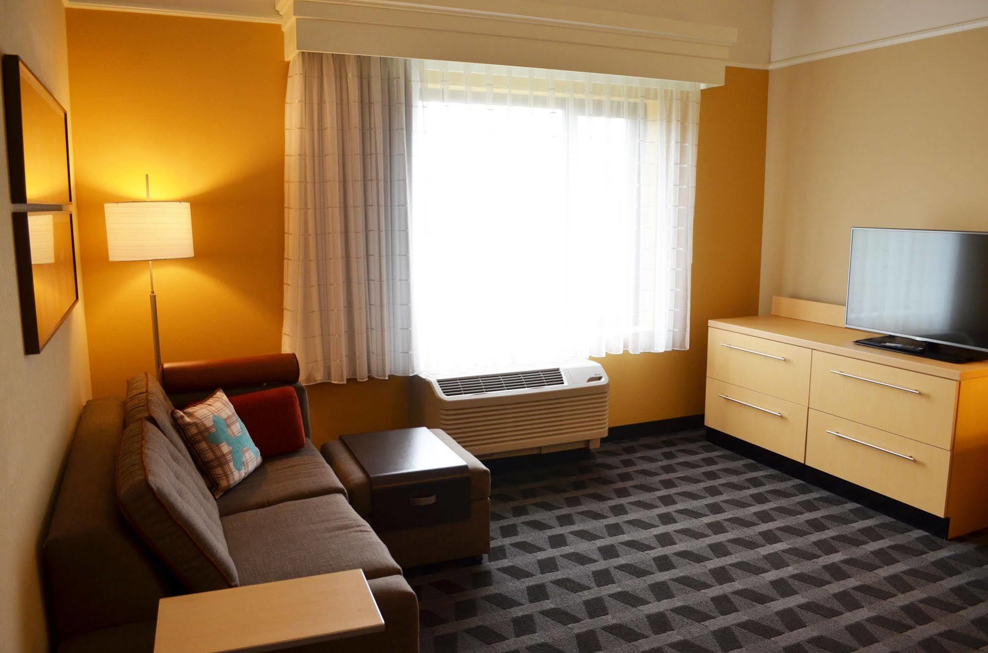 Towneplace Suites By Marriott Harrisburg West/Mechanicsburg Εξωτερικό φωτογραφία