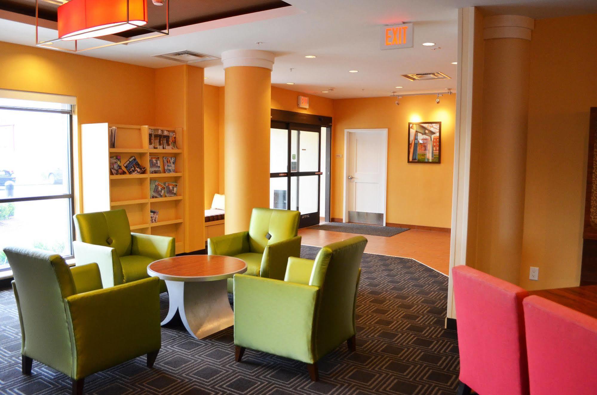 Towneplace Suites By Marriott Harrisburg West/Mechanicsburg Εξωτερικό φωτογραφία